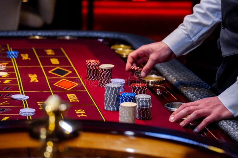 Filipino player accessing jljl18 casino on a mobile phone browser